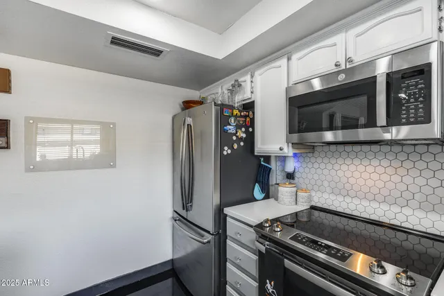 $390,000 | 5350 North Central Avenue, Unit 30, Phoenix, AZ 85012