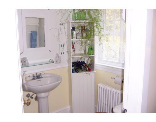 136 Pearse Road Swansea, MA 02777 - Photo 17 of 26 Gallery Image 17