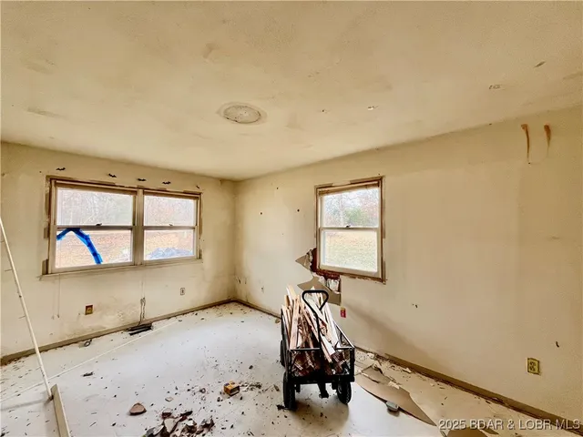 $145,000 | 11206 D Highway, Versailles, MO 65084