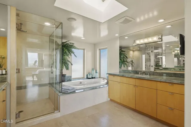 $4,495,000 | 3629 Ocean Drive, Oxnard, CA 93035