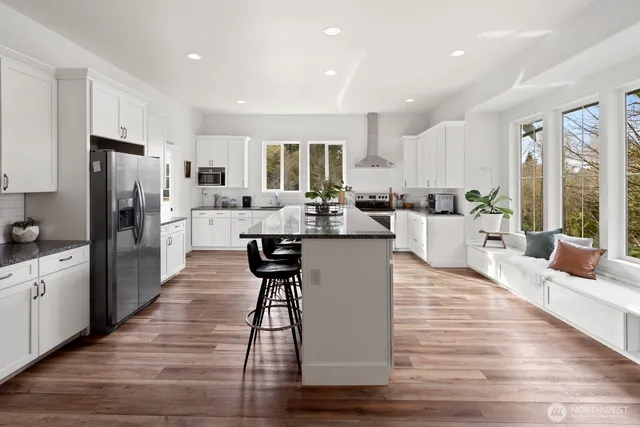 $1,390,000 | 15403 127th Avenue Southeast, Snohomish, WA 98290