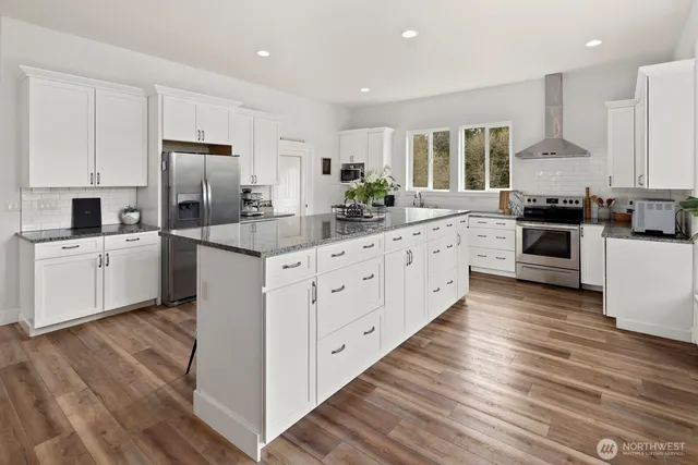 $1,390,000 | 15403 127th Avenue Southeast, Snohomish, WA 98290