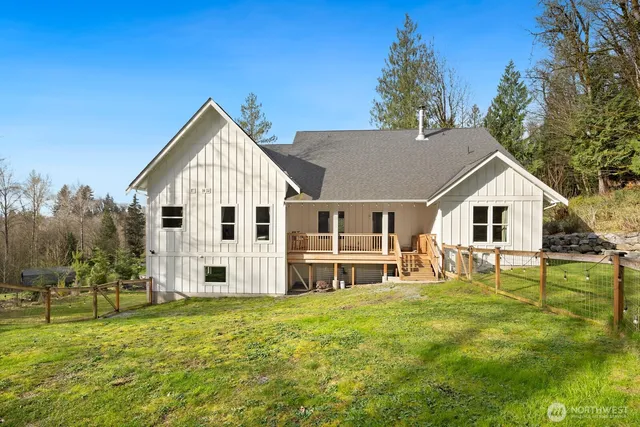 $1,390,000 | 15403 127th Avenue Southeast, Snohomish, WA 98290