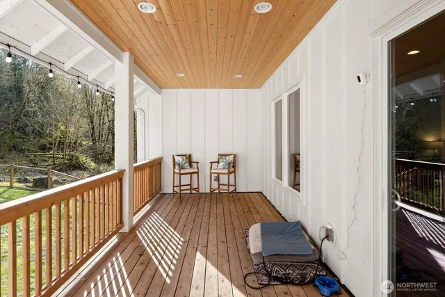 $1,390,000 | 15403 127th Avenue Southeast, Snohomish, WA 98290