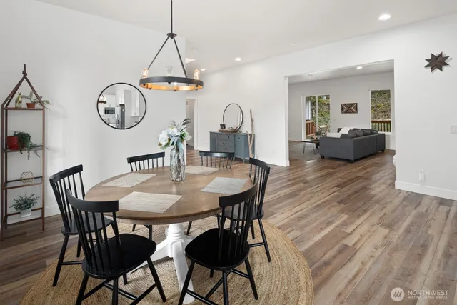 $1,390,000 | 15403 127th Avenue Southeast, Snohomish, WA 98290