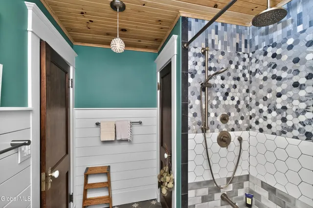 $450,000 | 1593 Randolph Road, Schenectady, NY 12308