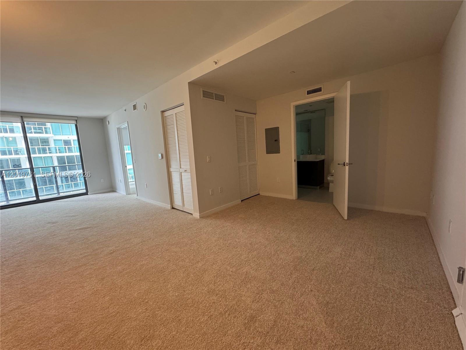 31 Southeast 6th Street, Unit 2004 Miami, FL 33131 - Photo 1 of 16