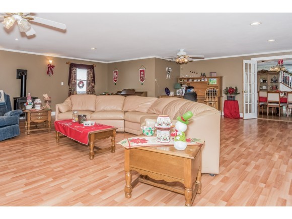 680 Tan Road Pittsfield, NH 03263 - Photo 8 of 28