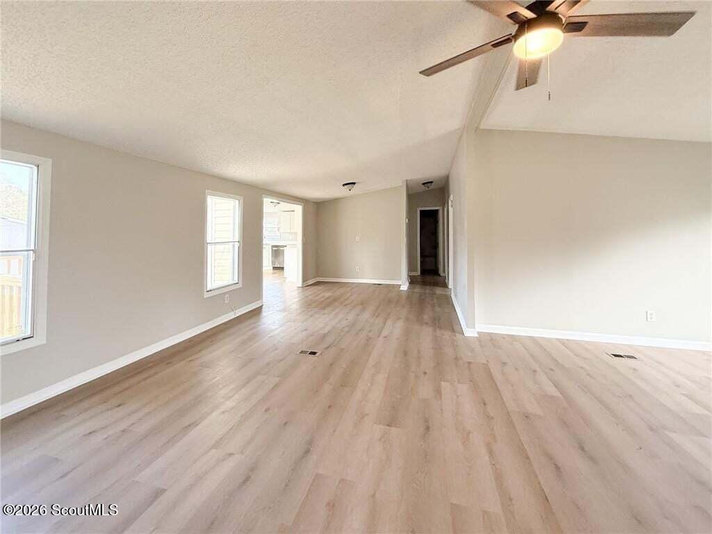 281 May Road Brunswick, GA 31525 - Photo 4 of 23 Living Room