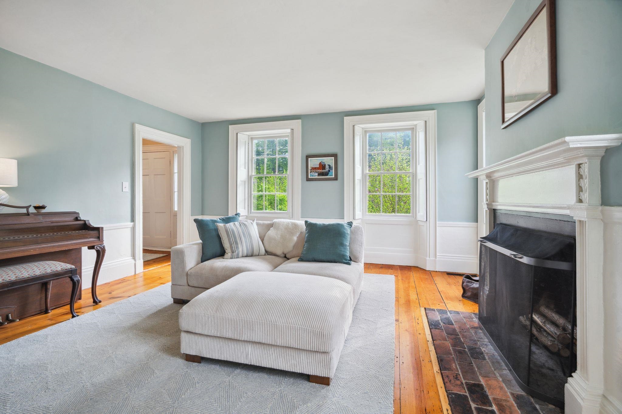 136 Main Street Francestown, NH 03043 - Photo 12 of 38