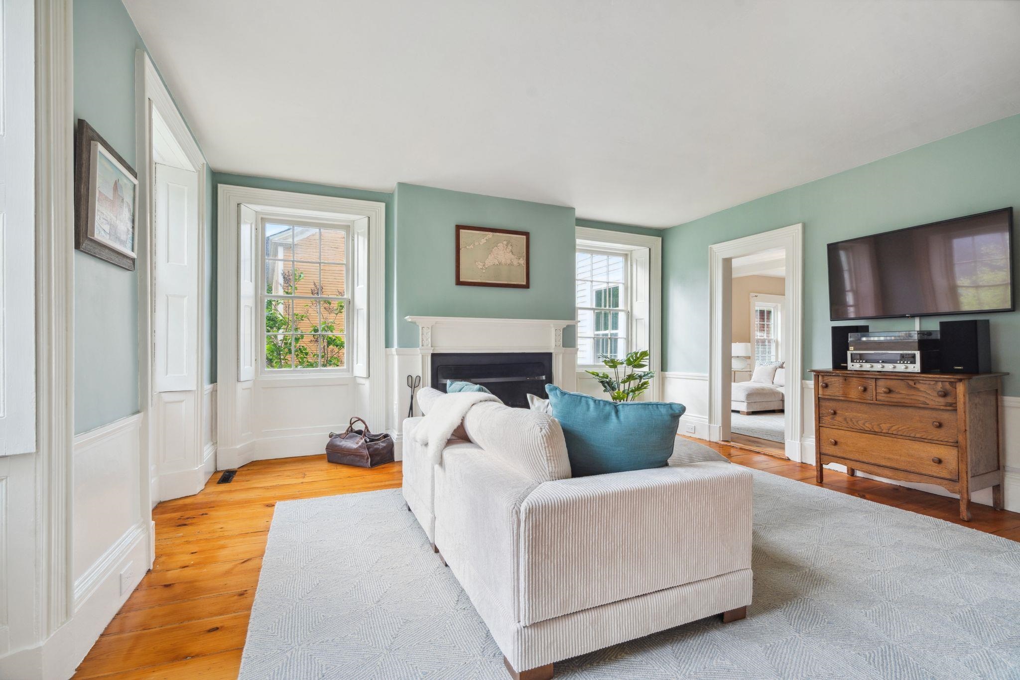 136 Main Street Francestown, NH 03043 - Photo 13 of 38