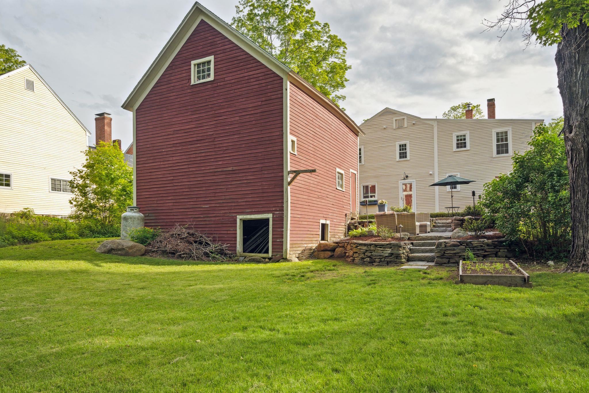 136 Main Street Francestown, NH 03043 - Photo 33 of 38