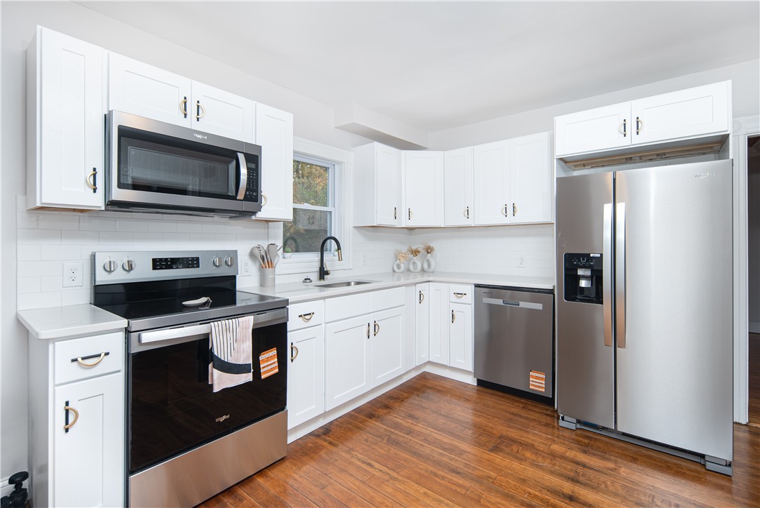 51 Salisbury Avenue North Kingstown, RI 02852 - Photo 7 of 27