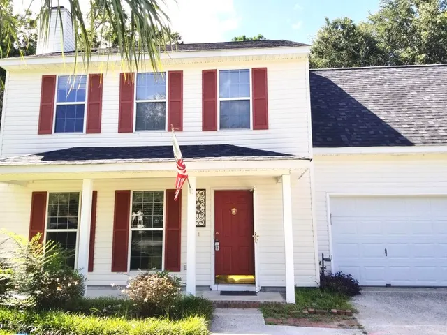 $3,300 | 1269 Center Lake Drive, Mount Pleasant, SC 29464