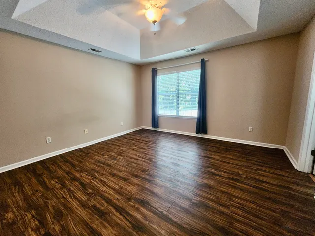 $3,300 | 1269 Center Lake Drive, Mount Pleasant, SC 29464