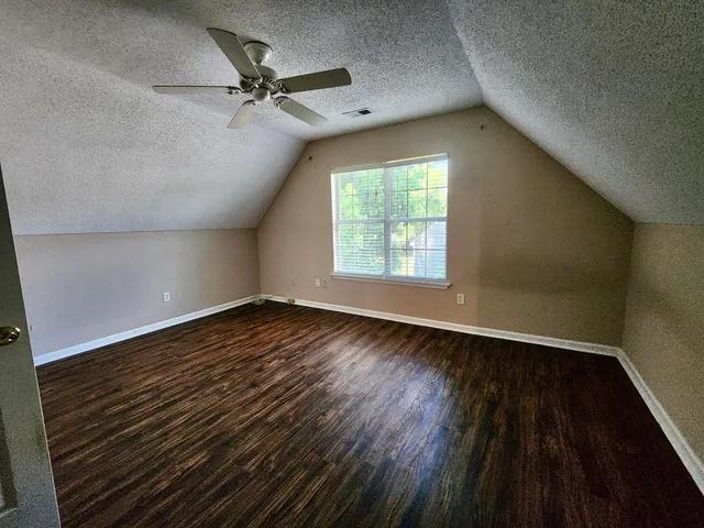 $3,300 | 1269 Center Lake Drive, Mount Pleasant, SC 29464