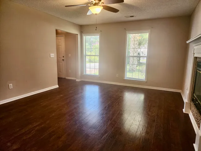 $3,300 | 1269 Center Lake Drive, Mount Pleasant, SC 29464