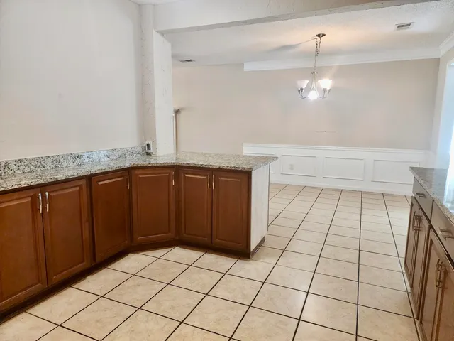 $3,300 | 1269 Center Lake Drive, Mount Pleasant, SC 29464