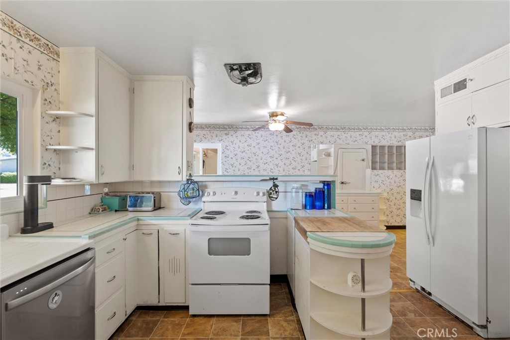 159 South Shasta Street Willows, CA 95988 - Photo 16 of 68