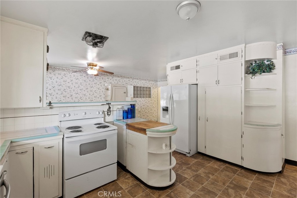 159 South Shasta Street Willows, CA 95988 - Photo 17 of 68