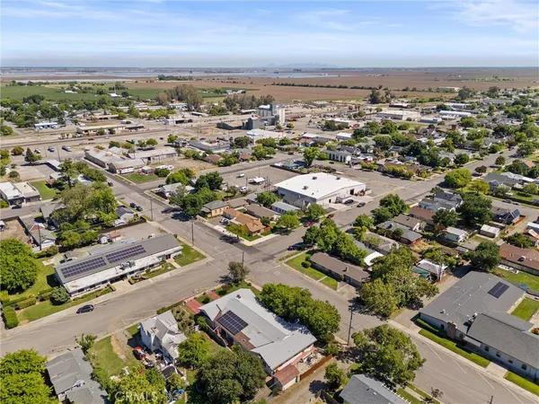 $375,000 | 159 South Shasta Street, Willows, CA 95988