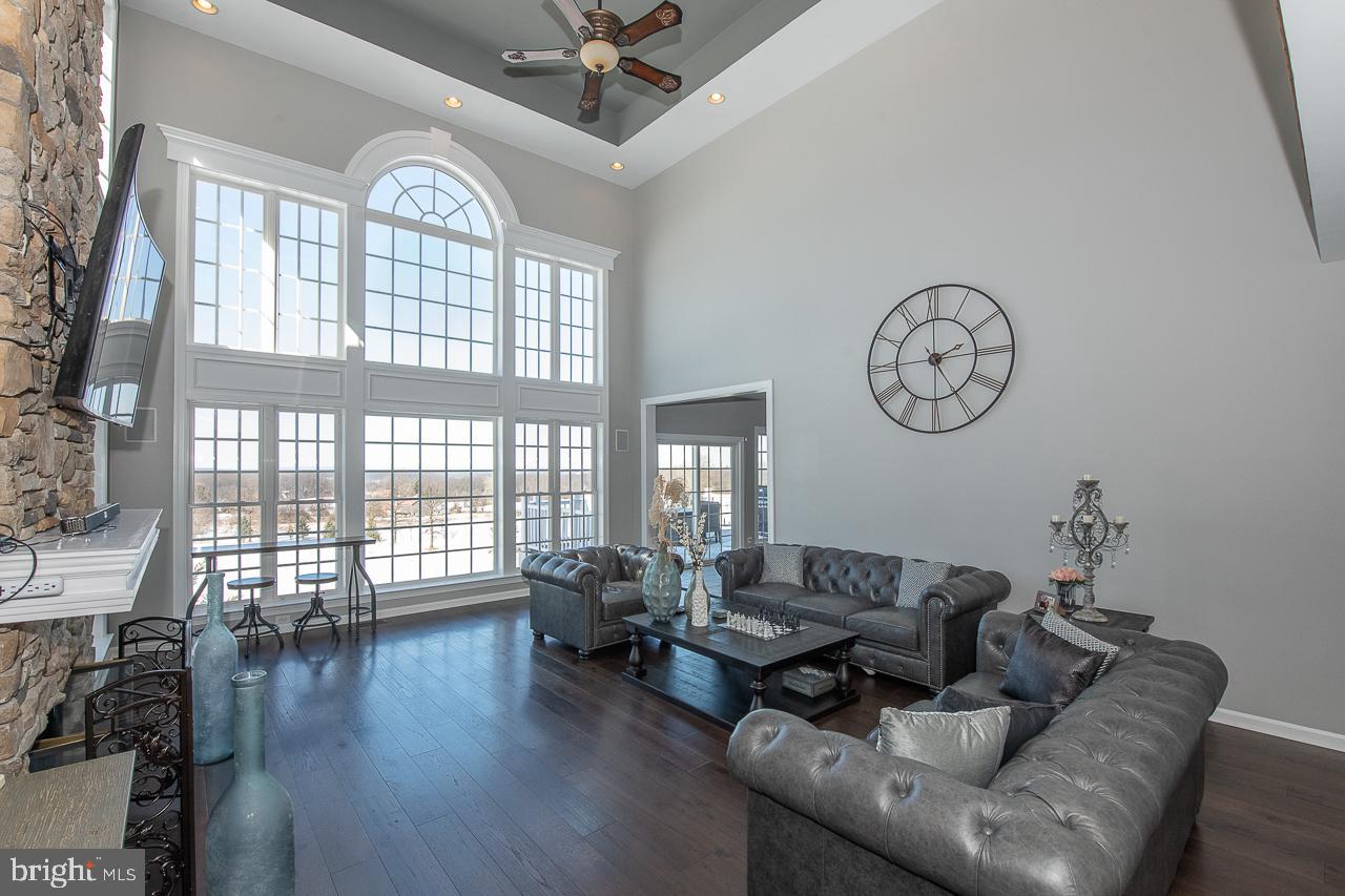 34 Hollow Drive Malvern, PA 19355 - Photo 15 of 54 Family Room with floor to ceiling windows!