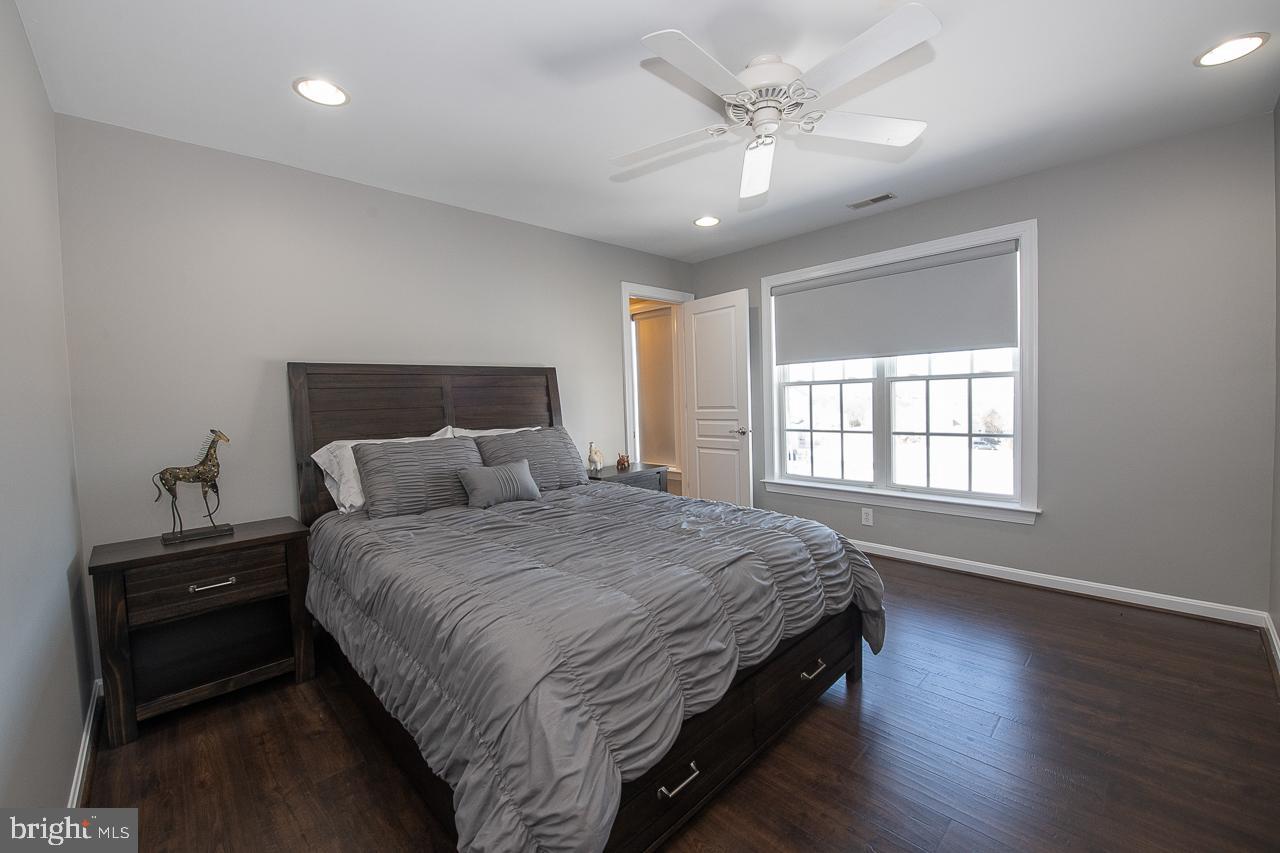 34 Hollow Drive Malvern, PA 19355 - Photo 39 of 54 Bedroom #4 with full bath