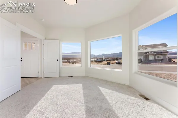 $477,500 | 806 Keystone Loop, Canon City, CO 81212