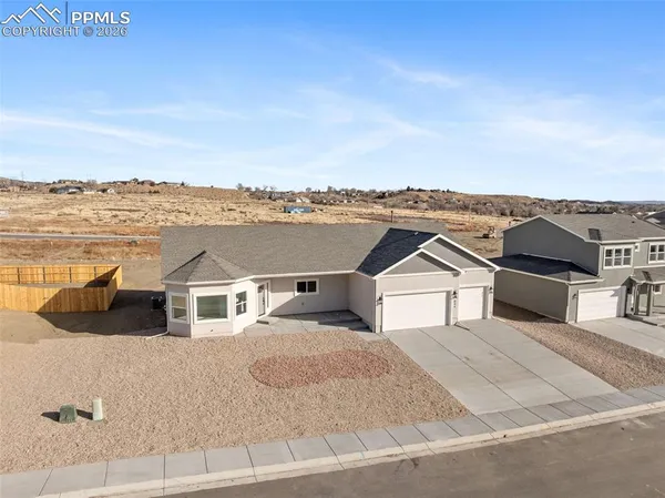 $477,500 | 806 Keystone Loop, Canon City, CO 81212