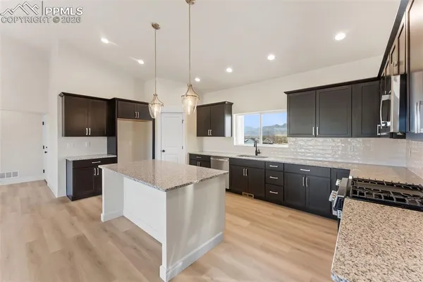 $477,500 | 806 Keystone Loop, Canon City, CO 81212