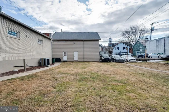 a view of a storage & utility room