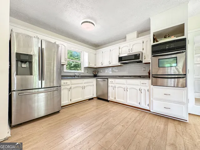 $549,900 | 10215 Creel Road, Chattahoochee Hills, GA 30213