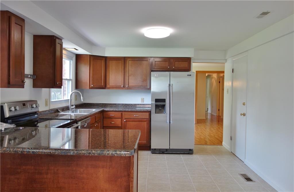 1744 Westlane Road Indianapolis, IN 46260 - Photo 16 of 24 Gallery Image 16