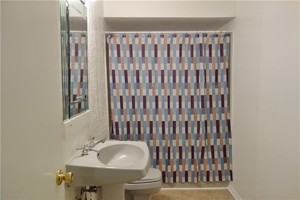 1744 Westlane Road Indianapolis, IN 46260 - Photo 7 of 24 Gallery Image 7