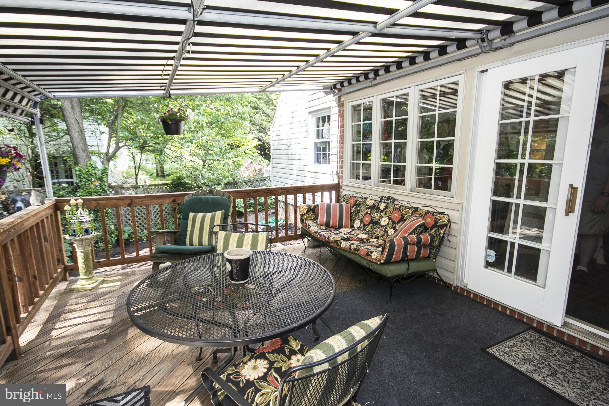 7 Burnbrae Road Baltimore, MD 21204 - Photo 27 of 30 Deck with retractable awning