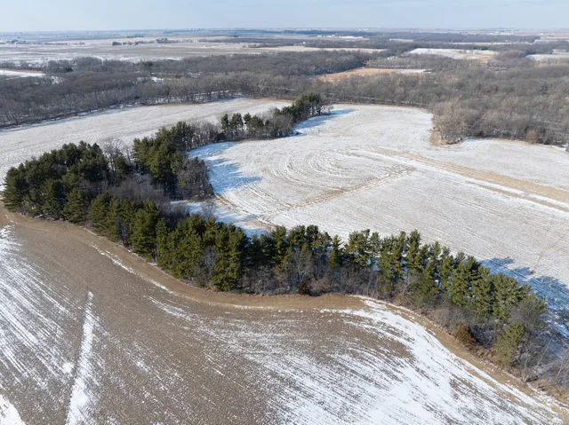 $2,030,520 | 0 Highway 24, Secor, IL 61771