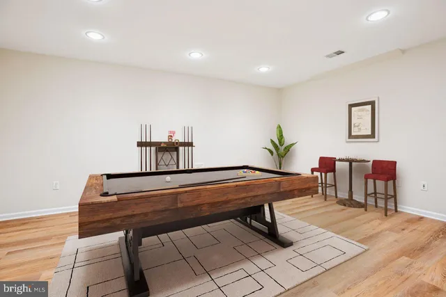 $999,999 | 1105 Pleasant Circle, Rockville, MD 20850