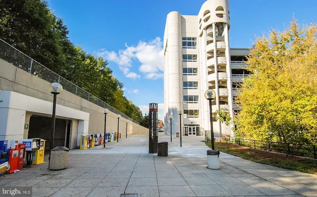 $999,999 | 1105 Pleasant Circle, Rockville, MD 20850