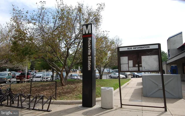 $999,999 | 1105 Pleasant Circle, Rockville, MD 20850