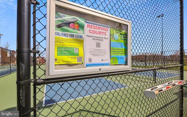 $999,999 | 1105 Pleasant Circle, Rockville, MD 20850