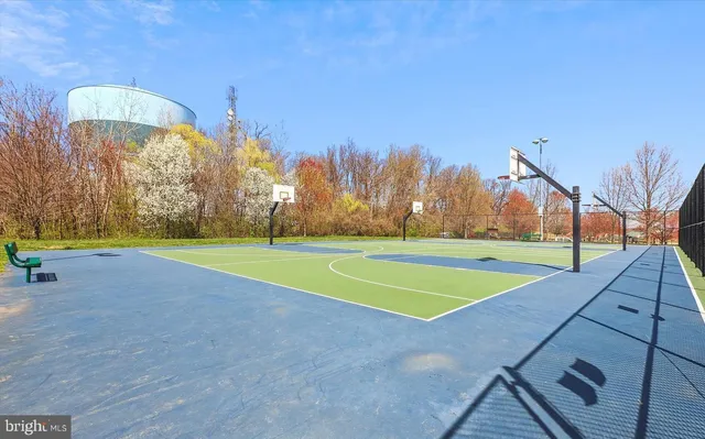 $999,999 | 1105 Pleasant Circle, Rockville, MD 20850