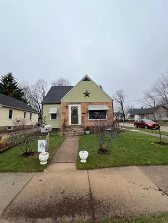 $179,900 | 127 Garfield Avenue, Clintonville, WI 54929