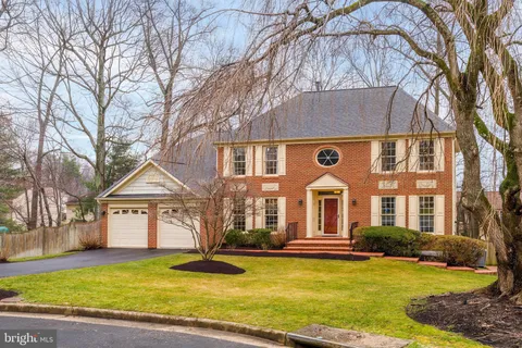 $1,290,000 | 4715 Lewis Woods Court, Chantilly, VA 20151