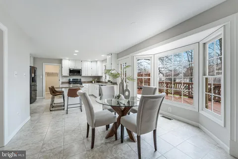 $1,290,000 | 4715 Lewis Woods Court, Chantilly, VA 20151