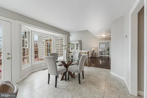 $1,290,000 | 4715 Lewis Woods Court, Chantilly, VA 20151