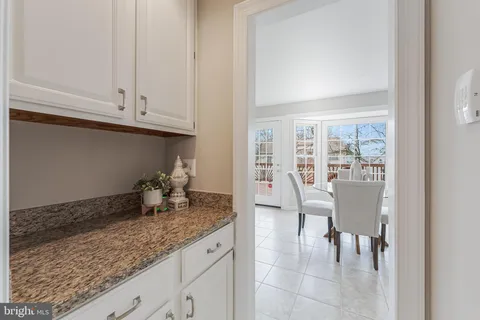 $1,290,000 | 4715 Lewis Woods Court, Chantilly, VA 20151