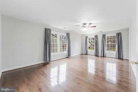 $1,290,000 | 4715 Lewis Woods Court, Chantilly, VA 20151