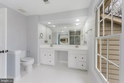 $1,290,000 | 4715 Lewis Woods Court, Chantilly, VA 20151