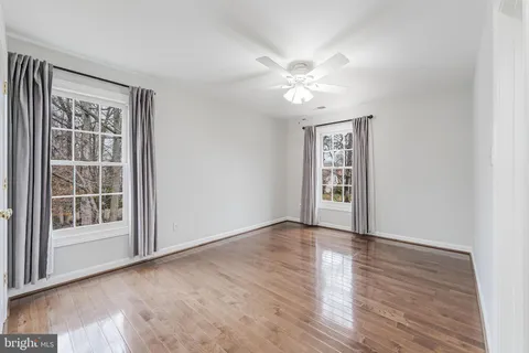 $1,290,000 | 4715 Lewis Woods Court, Chantilly, VA 20151