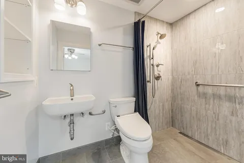 $1,290,000 | 4715 Lewis Woods Court, Chantilly, VA 20151